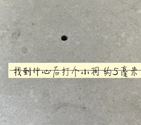 德江瓷砖空鼓维修公司专业解答在瓷砖铺贴过程中，如果砂料搅拌不均匀，将会带来以下问题